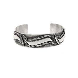 STERLING SILVER BRACELET BY CURTIS PETE (NAVAJO)