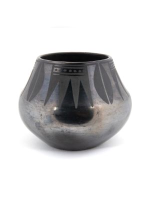 BLACKWARE POTTERY JAR WITH DESIGN BY MARIA MARTINEZ (SAN ILDEFONSO)